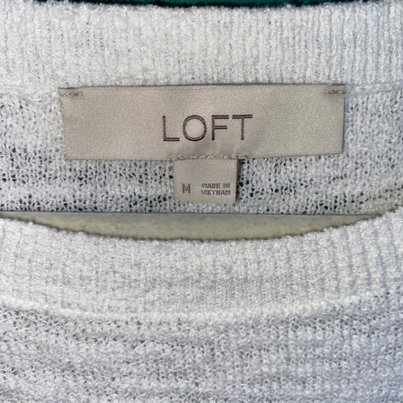 Loft size medium beautiful cream color top - Picture 4 of 5